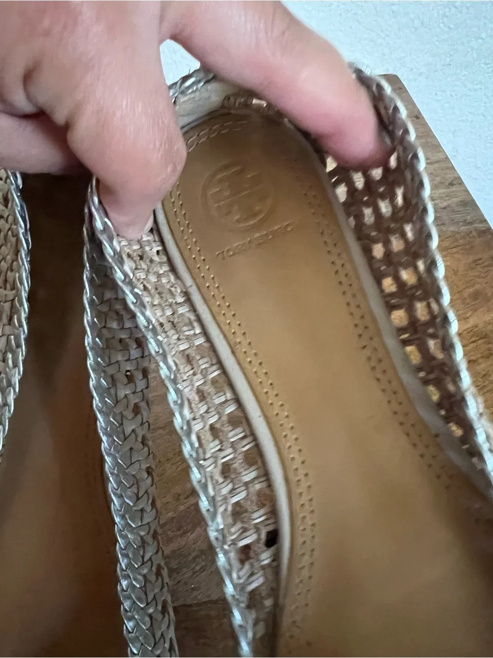 Tory Burch Chelsea Beige/Silver Woven Leather Ballet Flats Size 9M
